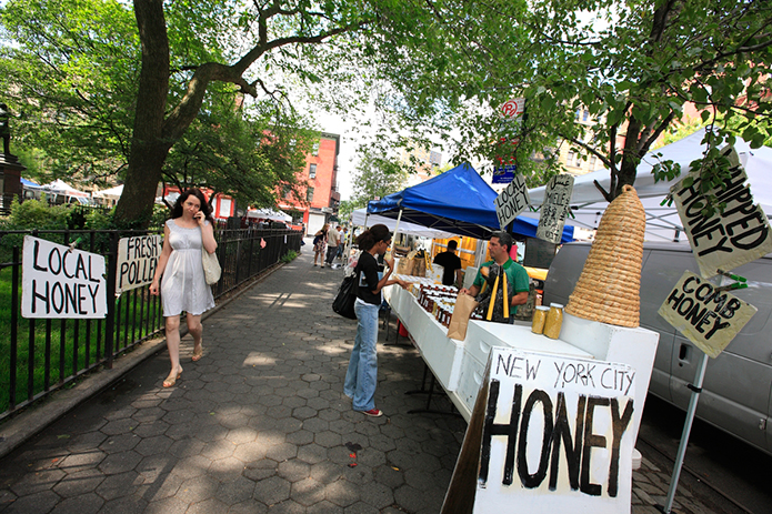 Merchant-and-Makers-Honey-Gathering-36-Urban-Beekeeping--New-York-City