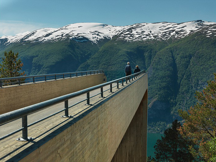Merchant-and-Makers-Lookouts-10-Aurland-Lookout-view