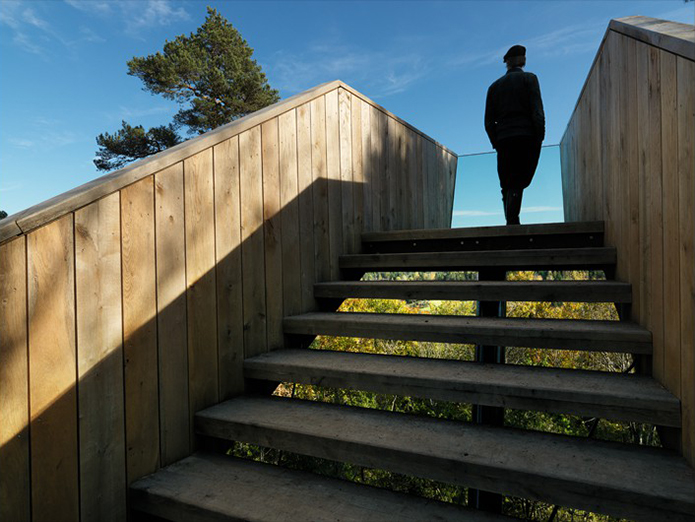 Merchant-and-Makers-Lookouts-12-Forest-Stair-with-glass-balustrade