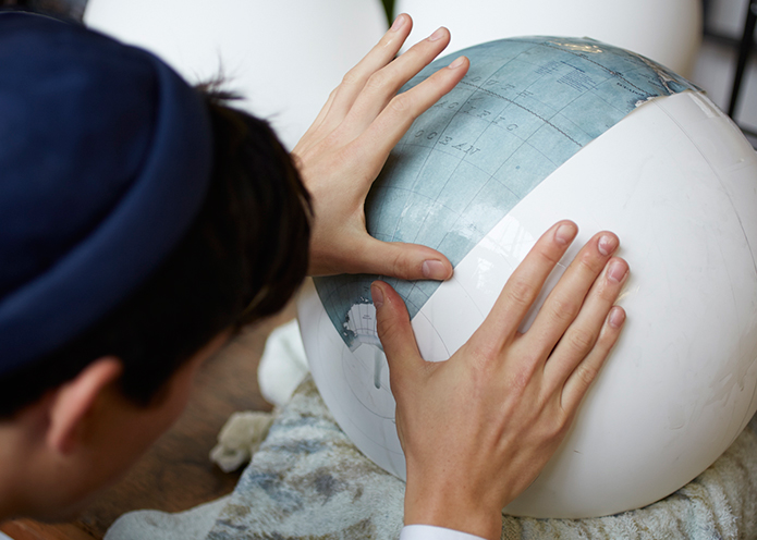 Merchant-and-Makers-Bellerby-and-Co-Globemakers-12---Photo-by-Tom-Bunning