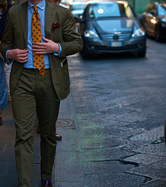 Merchant-and-Makers-Drakes-London-14-Michael-Hill-on-the-streets-of-Florence