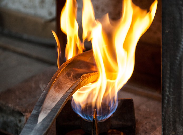 Merchant-and-Makers-Making-a-Shoehorn-by-Abbeyhorn-1-Heating-with-Flame