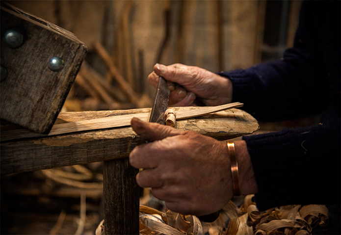 Merchant-and-Makers-How-To-Make-A-Cumbrian-Oak-Swill-Basket-24-Dressing-Oak-Spelk-Using-Drawknife-On-Shave-Horse