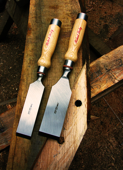 Merchant-and-Makers-Alan-Ritchie-Hewnwood-11-Shiny-New-Chisels