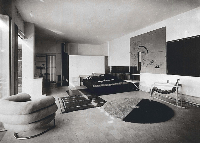 Merchant-and-Makers-Eileen-Gray-3-Living-room-in-E-1027-house
