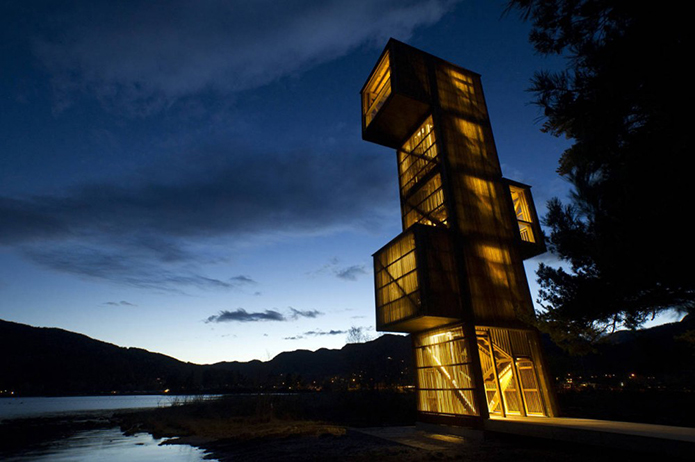 Merchant-and-Makers-Lookouts-15-Seljord-Watchtower-at-night