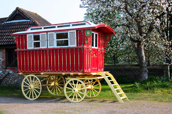 Merchant-and-Makers-Mike-Rowland-and-Son-Wheelwrights-3-Gypsy-Caravan