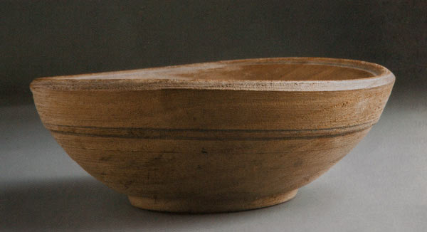 Merchant-and-Makers-Robin-Wood-Bowls-Pole-Lathe-Wood-Turner-5-Elm-bowl-by-George-Lailey-showing-imperfections