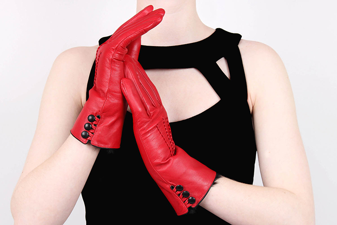 Merchant-and-Makers-Dents-Leather-Gloves-11b-Stephanie-Berry-Black