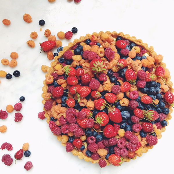 Merchant-and-Makers-The-Cook's-Atelier-29-fresh-mixed-berry-tart