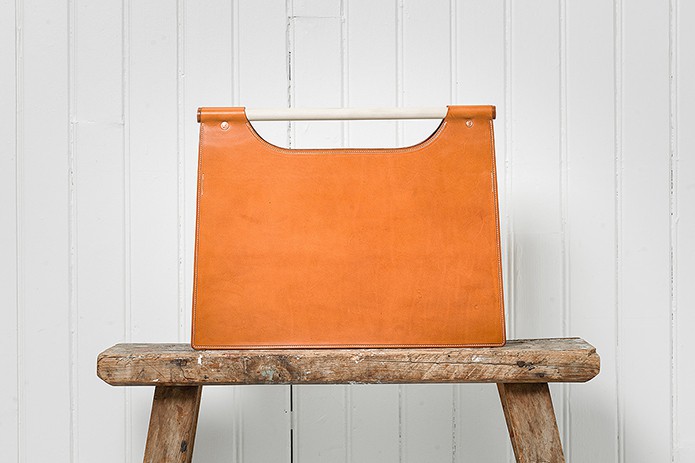 Merchant-and-Makers-Bole-Tannery-Spruce-Bark-Leather-Goods-5-Wooden-Handle-Bag