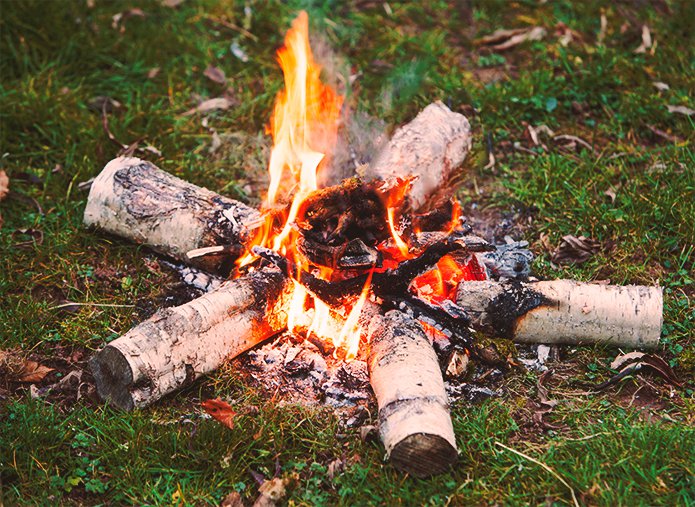 merchant-and-makers-how-to-make-a-perfect-wood-fire-6-star-fire