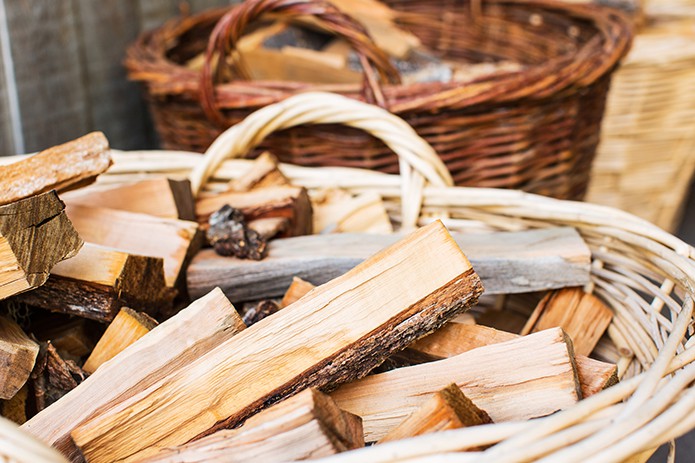 merchant-and-makers-how-to-split-kindling-10-kindling-wood-in-basket