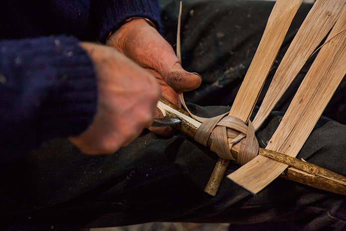 Merchant-and-Makers-How-To-Make-A-Cumbrian-Oak-Swill-Basket-29-Bottom-Spelks