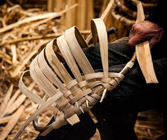 Merchant-and-Makers-How-To-Make-A-Cumbrian-Oak-Swill-Basket-35-Weaving